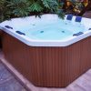 meridian con pollera Minipiscina JACUZZI© Meridian Plus 214 x 214 x 91 con pollera (revestimiento perimetral en PVC incluido) con cobertor
